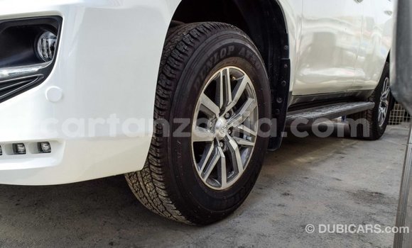 Nunua Imported Toyota Prado Nyeupe Gari ndani ya Import - Dubai nchini Arusha Nunua Imported Toyota Prado Nyeupe Gari ndani ya Import - Dubai nchini Arusha