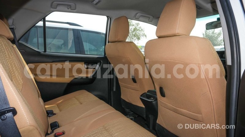 Big with watermark toyota fortuner arusha import dubai 7647