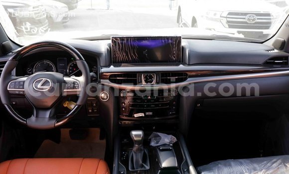 Nunua Imported Lexus LX Nyeupe Gari ndani ya Import - Dubai nchini Arusha Nunua Imported Lexus LX Nyeupe Gari ndani ya Import - Dubai nchini Arusha