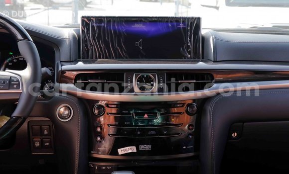 Nunua Imported Lexus LX Nyeupe Gari ndani ya Import - Dubai nchini Arusha Nunua Imported Lexus LX Nyeupe Gari ndani ya Import - Dubai nchini Arusha