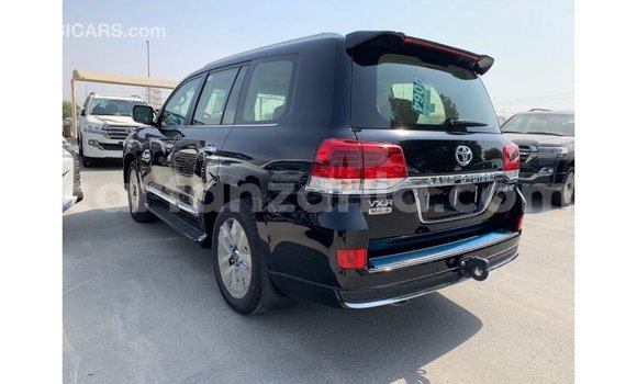 Buy Import Toyota Land Cruiser Black Car in Import - Dubai in Arusha Buy Import Toyota Land Cruiser Black Car in Import - Dubai in Arusha