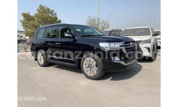 Buy Import Toyota Land Cruiser Black Car in Import - Dubai in Arusha Buy Import Toyota Land Cruiser Black Car in Import - Dubai in Arusha