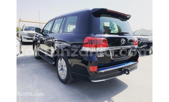 Buy Import Toyota Land Cruiser Black Car in Import - Dubai in Arusha Buy Import Toyota Land Cruiser Black Car in Import - Dubai in Arusha