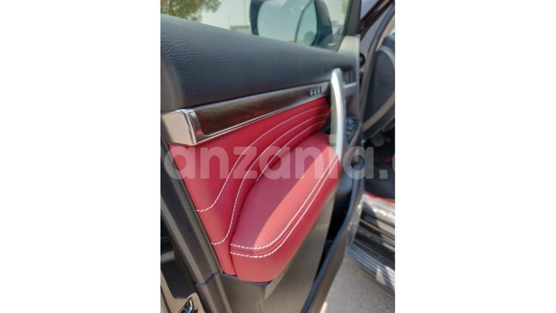 Big with watermark toyota land cruiser arusha import dubai 7662