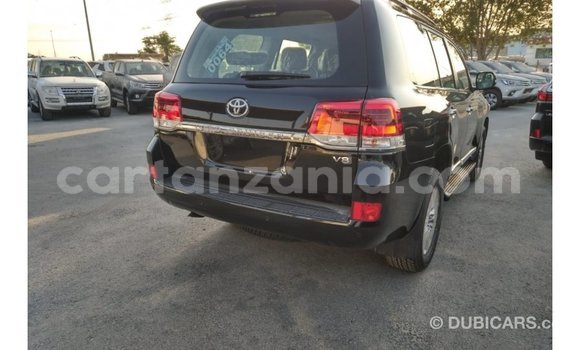 Buy Import Toyota Land Cruiser Black Car in Import - Dubai in Arusha Buy Import Toyota Land Cruiser Black Car in Import - Dubai in Arusha