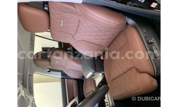 Buy Import Toyota Land Cruiser Black Car in Import - Dubai in Arusha Buy Import Toyota Land Cruiser Black Car in Import - Dubai in Arusha
