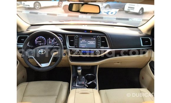 Buy Import Toyota Highlander Other Car in Import - Dubai in Arusha Buy Import Toyota Highlander Other Car in Import - Dubai in Arusha