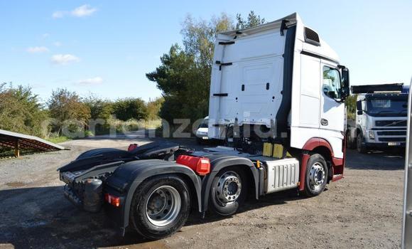 Nunua Ilio tumika Man Silent Nyeupe Lori ndani ya Dar es Salaam nchini Dar es Salaam Nunua Ilio tumika Man Silent Nyeupe Lori ndani ya Dar es Salaam nchini Dar es Salaam