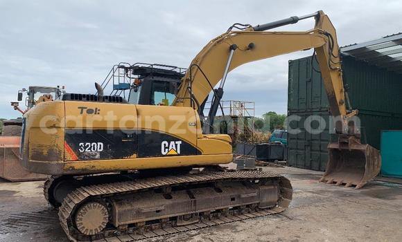 Nunua Imported Caterpillar 120 Nyekundu Lori ndani ya Dodoma nchini Dodoma Nunua Imported Caterpillar 120 Nyekundu Lori ndani ya Dodoma nchini Dodoma