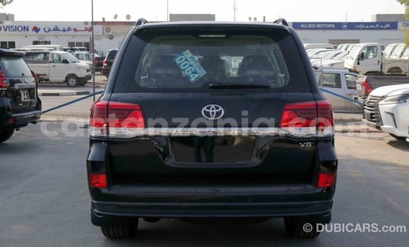 Nunua Imported Toyota Land Cruiser Nyeusi Gari ndani ya Import - Dubai nchini Arusha Nunua Imported Toyota Land Cruiser Nyeusi Gari ndani ya Import - Dubai nchini Arusha