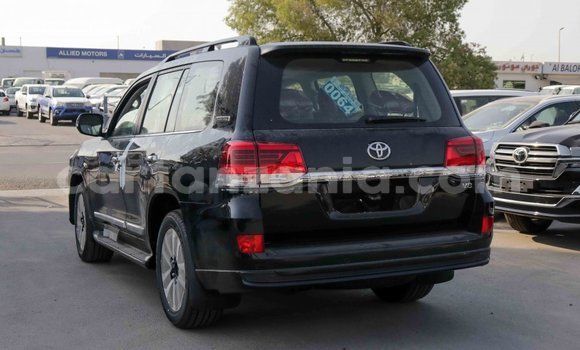 Nunua Imported Toyota Land Cruiser Nyeusi Gari ndani ya Import - Dubai nchini Arusha Nunua Imported Toyota Land Cruiser Nyeusi Gari ndani ya Import - Dubai nchini Arusha