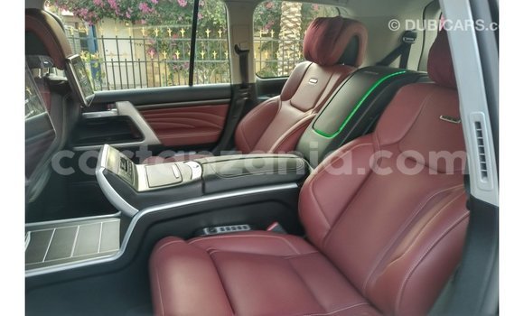 Nunua Imported Toyota Land Cruiser Nyeusi Gari ndani ya Import - Dubai nchini Arusha Nunua Imported Toyota Land Cruiser Nyeusi Gari ndani ya Import - Dubai nchini Arusha