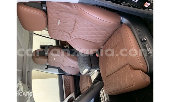 Nunua Imported Toyota Land Cruiser Nyeusi Gari ndani ya Import - Dubai nchini Arusha Nunua Imported Toyota Land Cruiser Nyeusi Gari ndani ya Import - Dubai nchini Arusha