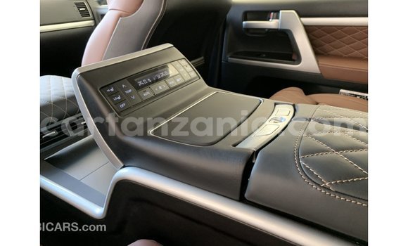 Nunua Imported Toyota Land Cruiser Nyeusi Gari ndani ya Import - Dubai nchini Arusha Nunua Imported Toyota Land Cruiser Nyeusi Gari ndani ya Import - Dubai nchini Arusha