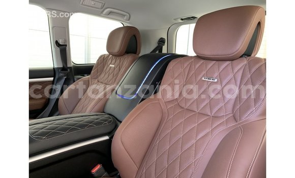 Nunua Imported Toyota Land Cruiser Nyeusi Gari ndani ya Import - Dubai nchini Arusha Nunua Imported Toyota Land Cruiser Nyeusi Gari ndani ya Import - Dubai nchini Arusha