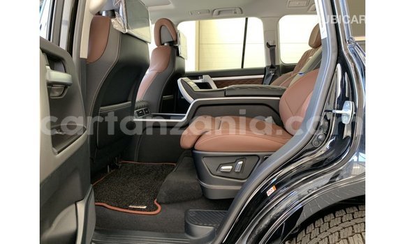 Nunua Imported Toyota Land Cruiser Nyeusi Gari ndani ya Import - Dubai nchini Arusha Nunua Imported Toyota Land Cruiser Nyeusi Gari ndani ya Import - Dubai nchini Arusha