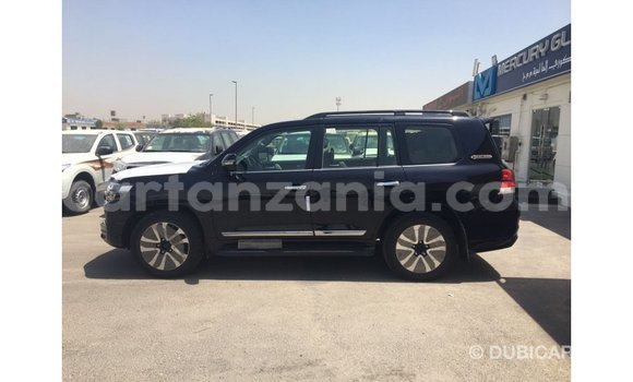 Buy Import Toyota Land Cruiser Black Car in Import - Dubai in Arusha Buy Import Toyota Land Cruiser Black Car in Import - Dubai in Arusha