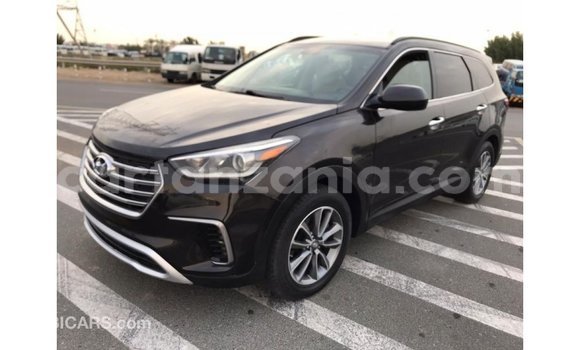 Nunua Imported Hyundai Santa Fe Nyeusi Gari ndani ya Import - Dubai nchini Arusha Nunua Imported Hyundai Santa Fe Nyeusi Gari ndani ya Import - Dubai nchini Arusha