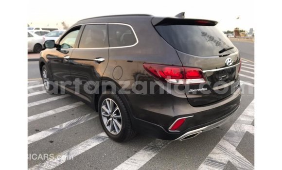 Nunua Imported Hyundai Santa Fe Nyeusi Gari ndani ya Import - Dubai nchini Arusha Nunua Imported Hyundai Santa Fe Nyeusi Gari ndani ya Import - Dubai nchini Arusha