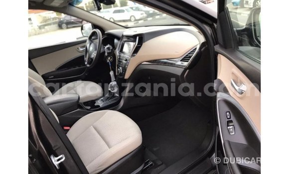Nunua Imported Hyundai Santa Fe Nyeusi Gari ndani ya Import - Dubai nchini Arusha Nunua Imported Hyundai Santa Fe Nyeusi Gari ndani ya Import - Dubai nchini Arusha