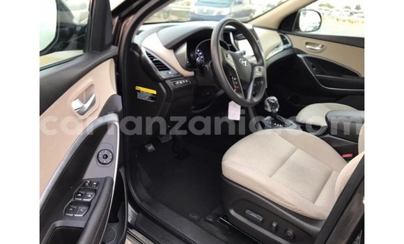 Nunua Imported Hyundai Santa Fe Nyeusi Gari ndani ya Import - Dubai nchini Arusha Nunua Imported Hyundai Santa Fe Nyeusi Gari ndani ya Import - Dubai nchini Arusha