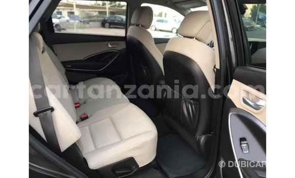 Nunua Imported Hyundai Santa Fe Nyeusi Gari ndani ya Import - Dubai nchini Arusha Nunua Imported Hyundai Santa Fe Nyeusi Gari ndani ya Import - Dubai nchini Arusha