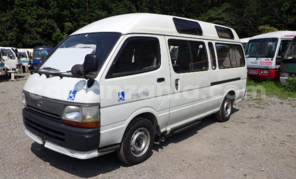 Buy Import Toyota Hiace White Car in Dar es Salaam in Dar es Salaam Buy Import Toyota Hiace White Car in Dar es Salaam in Dar es Salaam