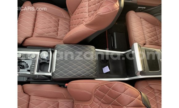 Buy Import Toyota Land Cruiser Black Car in Import - Dubai in Arusha Buy Import Toyota Land Cruiser Black Car in Import - Dubai in Arusha