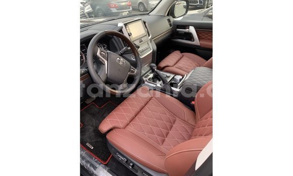Buy Import Toyota Land Cruiser Black Car in Import - Dubai in Arusha Buy Import Toyota Land Cruiser Black Car in Import - Dubai in Arusha