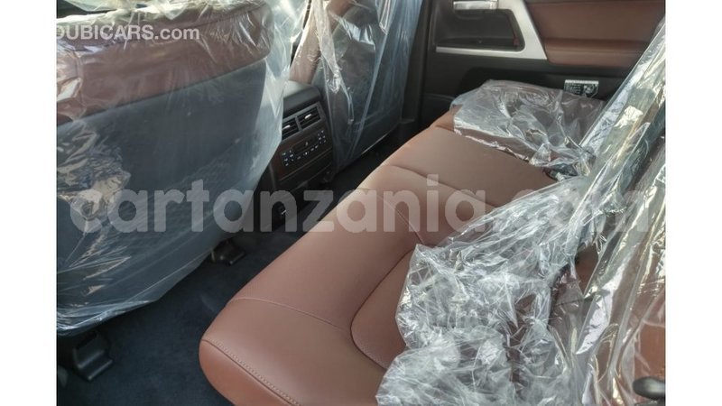 Big with watermark toyota land cruiser arusha import dubai 7729