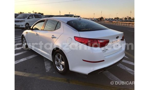 Nunua Imported Kia Optima Nyeupe Gari ndani ya Import - Dubai nchini Arusha Nunua Imported Kia Optima Nyeupe Gari ndani ya Import - Dubai nchini Arusha