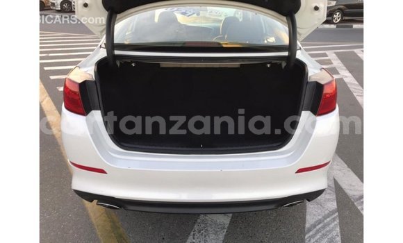 Nunua Imported Kia Optima Nyeupe Gari ndani ya Import - Dubai nchini Arusha Nunua Imported Kia Optima Nyeupe Gari ndani ya Import - Dubai nchini Arusha
