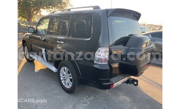 Buy Import Mitsubishi Pajero Black Car in Import - Dubai in Arusha Buy Import Mitsubishi Pajero Black Car in Import - Dubai in Arusha