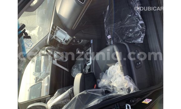 Nunua Imported Toyota Prado Nyeusi Gari ndani ya Import - Dubai nchini Arusha Nunua Imported Toyota Prado Nyeusi Gari ndani ya Import - Dubai nchini Arusha