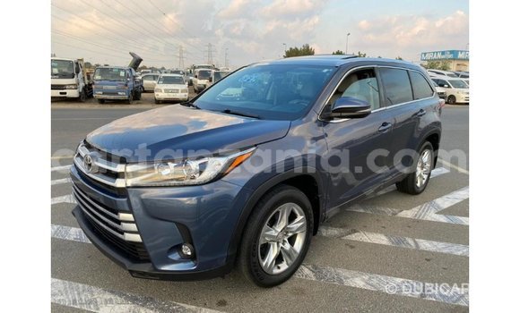 Buy Import Toyota Highlander Blue Car in Import - Dubai in Arusha Buy Import Toyota Highlander Blue Car in Import - Dubai in Arusha