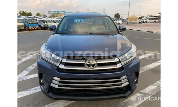 Buy Import Toyota Highlander Blue Car in Import - Dubai in Arusha Buy Import Toyota Highlander Blue Car in Import - Dubai in Arusha