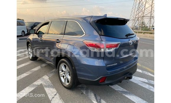Buy Import Toyota Highlander Blue Car in Import - Dubai in Arusha Buy Import Toyota Highlander Blue Car in Import - Dubai in Arusha