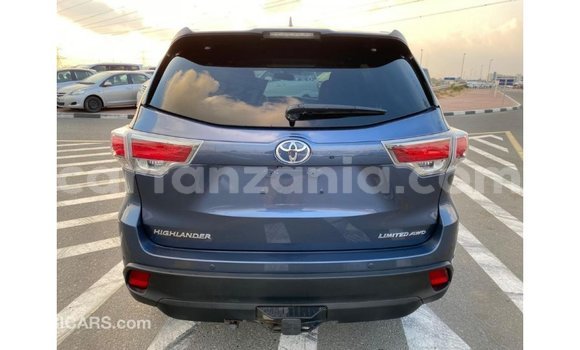 Buy Import Toyota Highlander Blue Car in Import - Dubai in Arusha Buy Import Toyota Highlander Blue Car in Import - Dubai in Arusha