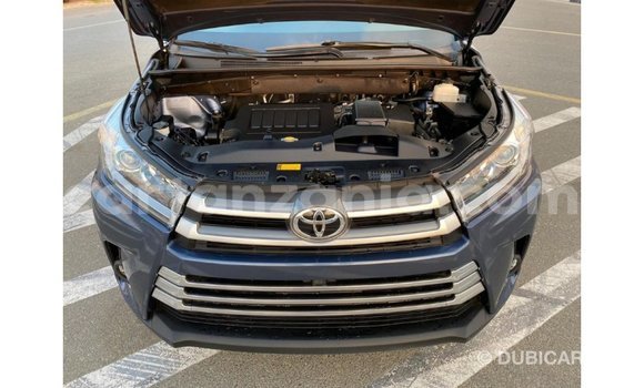 Buy Import Toyota Highlander Blue Car in Import - Dubai in Arusha Buy Import Toyota Highlander Blue Car in Import - Dubai in Arusha