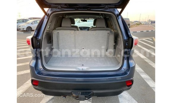 Buy Import Toyota Highlander Blue Car in Import - Dubai in Arusha Buy Import Toyota Highlander Blue Car in Import - Dubai in Arusha