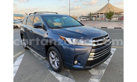 Buy Import Toyota Highlander Blue Car in Import - Dubai in Arusha Buy Import Toyota Highlander Blue Car in Import - Dubai in Arusha