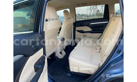 Buy Import Toyota Highlander Blue Car in Import - Dubai in Arusha Buy Import Toyota Highlander Blue Car in Import - Dubai in Arusha