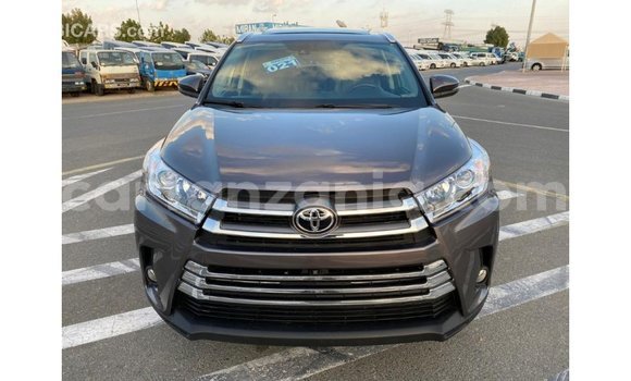 Nunua Imported Toyota Highlander Nyingine Gari ndani ya Import - Dubai nchini Arusha Nunua Imported Toyota Highlander Nyingine Gari ndani ya Import - Dubai nchini Arusha