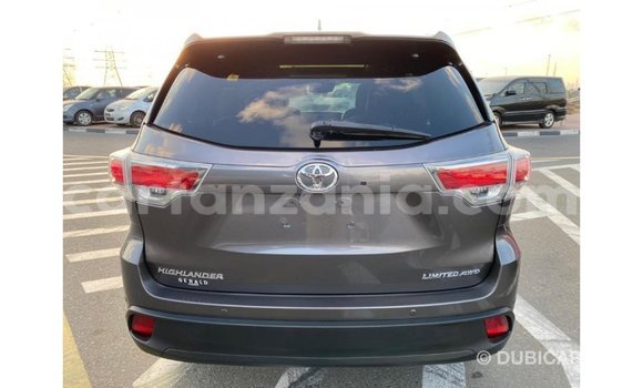 Nunua Imported Toyota Highlander Nyingine Gari ndani ya Import - Dubai nchini Arusha Nunua Imported Toyota Highlander Nyingine Gari ndani ya Import - Dubai nchini Arusha
