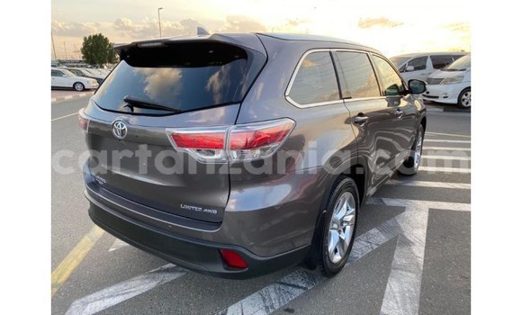 Nunua Imported Toyota Highlander Nyingine Gari ndani ya Import - Dubai nchini Arusha Nunua Imported Toyota Highlander Nyingine Gari ndani ya Import - Dubai nchini Arusha