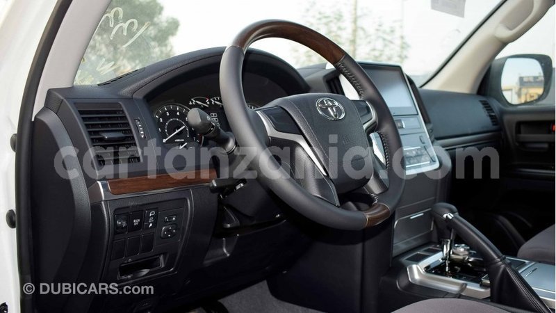 Big with watermark toyota land cruiser arusha import dubai 7755