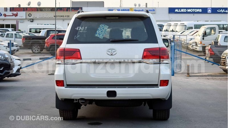 Big with watermark toyota land cruiser arusha import dubai 7755