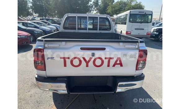 Buy Import Toyota Hilux White Car in Import - Dubai in Arusha Buy Import Toyota Hilux White Car in Import - Dubai in Arusha