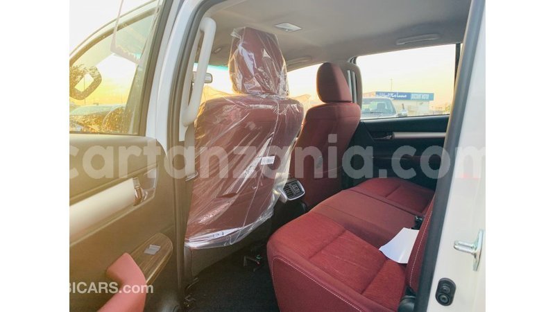 Big with watermark toyota hilux arusha import dubai 7757