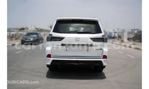 Nunua Imported Lexus LX Nyeupe Gari ndani ya Import - Dubai nchini Arusha Nunua Imported Lexus LX Nyeupe Gari ndani ya Import - Dubai nchini Arusha